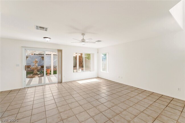 Building Photo - 9522 Arrowhead Falls Ct