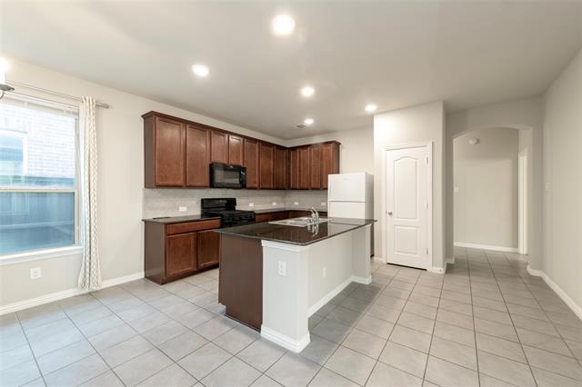 Building Photo - 2040 Barx Dr