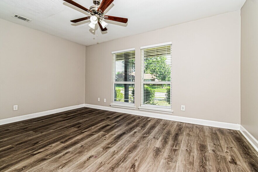 Building Photo - 4509 Horizon Dr