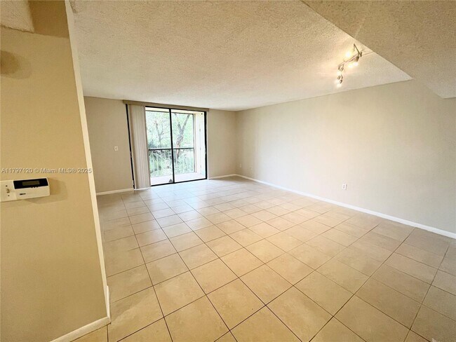 Building Photo - 8005 SW 107th Ave
