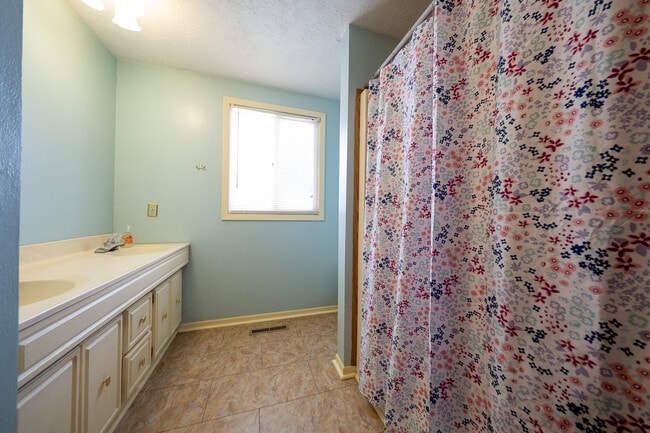 Building Photo - 408 Edgar Pl