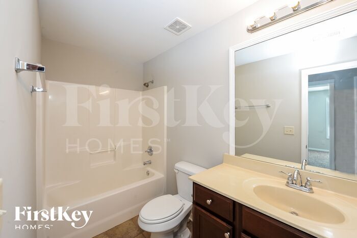 Building Photo - 4845 Mistybrooke Court