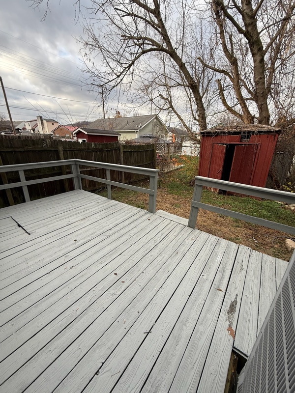 Building Photo - 35 Broadway Gardens