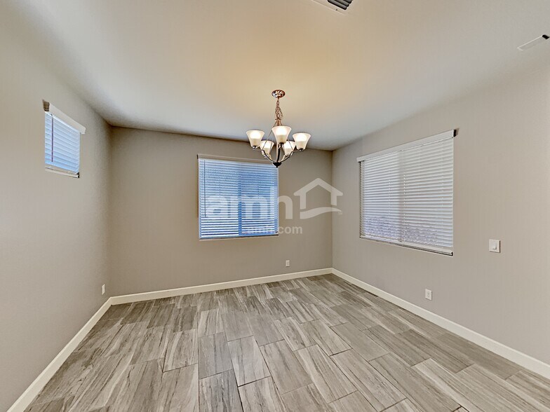 Building Photo - 18240 W Thunderhill Pl