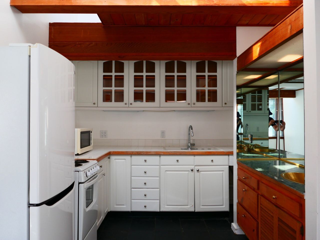 Building Photo - 6456 Surfside Way