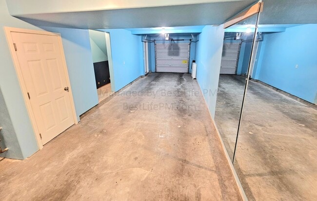 Building Photo - 13990 SW Scholls Ferry Rd