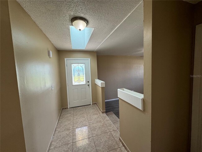 Building Photo - 10427 Flowers Ave