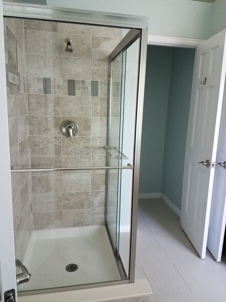 Master Bathroom - 16462 W 55th Pl