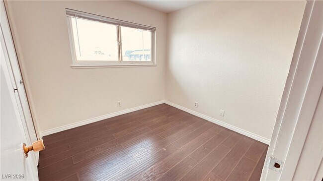 Building Photo - 201 Redstone St