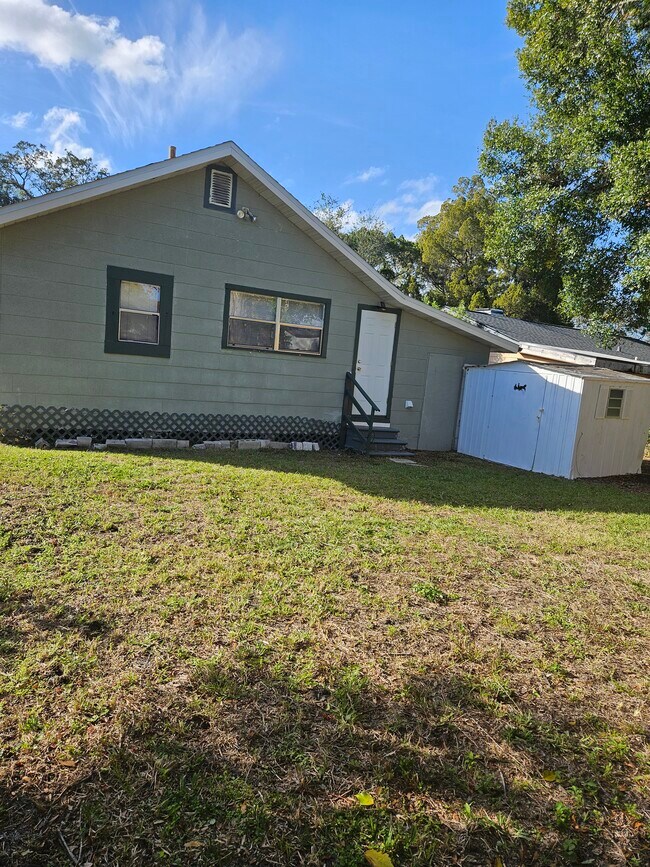 Building Photo - 1363 Tioga Ave.