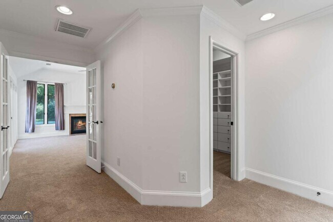 Building Photo - 1249 McLendon Dr