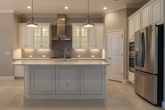 Building Photo - 13927 Old Creek Ct