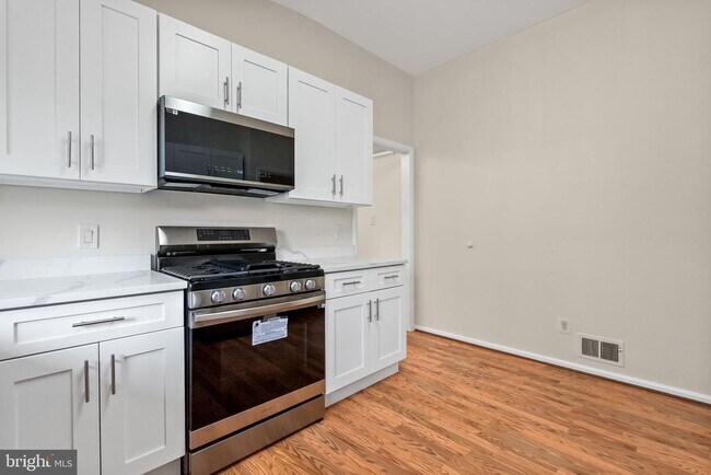 Building Photo - 1602 Woodmoor Ln