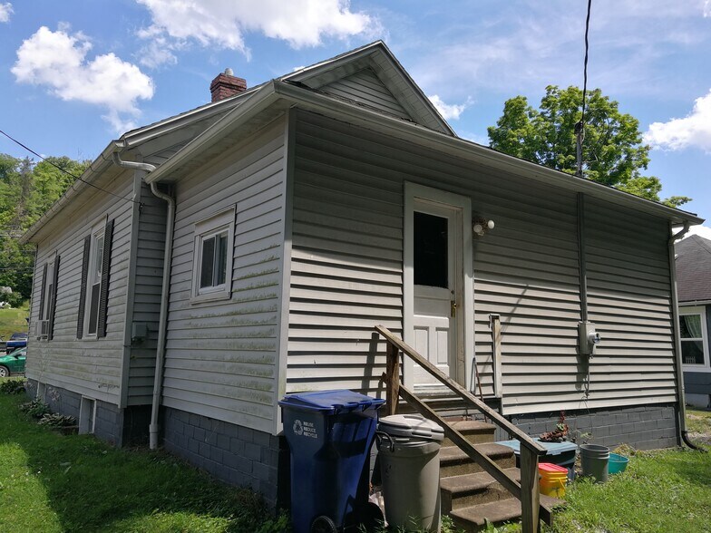 Building Photo - 477 Richland Ave