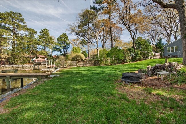 Building Photo - 513 Chesopeian Trail