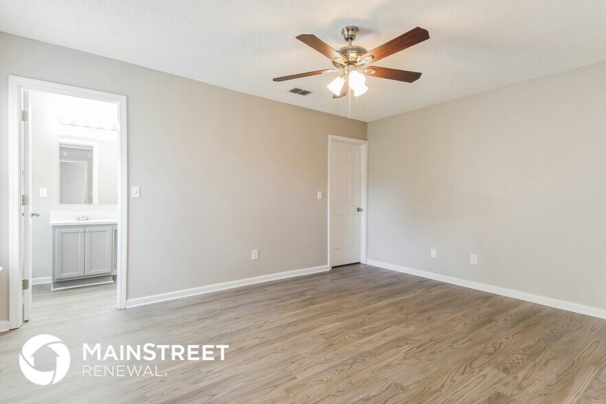 Building Photo - 5948 Wentworth Cir S