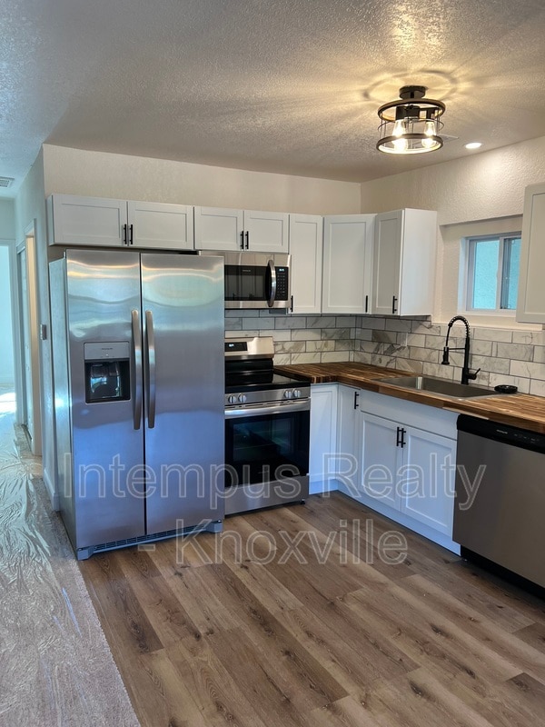 Building Photo - 1712 Vada Cir