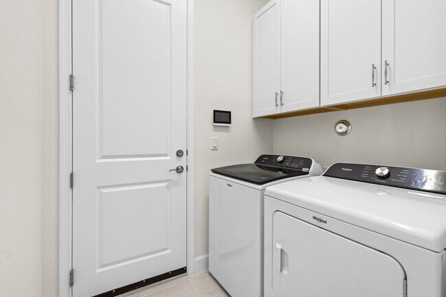 Building Photo - 14184 Lacebark Ln