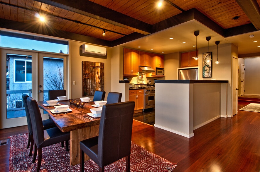 Building Photo - 1966 Harvard Ave E