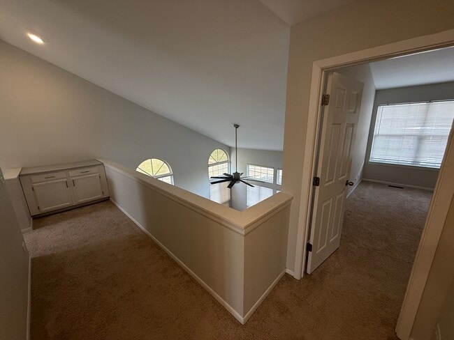 Building Photo - 612 Newbury Ln