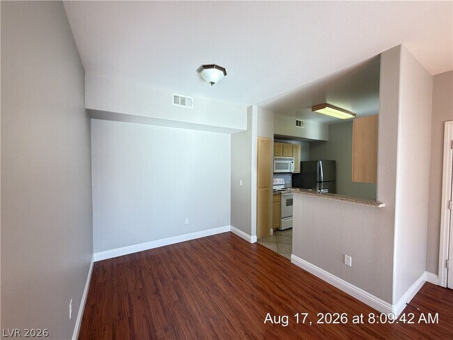 Building Photo - 8000 W Badura Ave