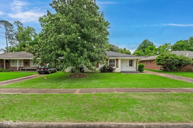Building Photo - Check Out this 3 bed 2 bath
