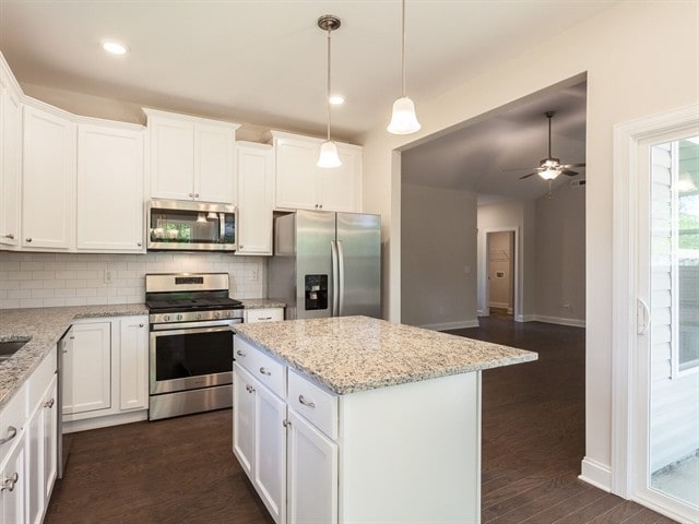 Building Photo - 104 White Ash Ln