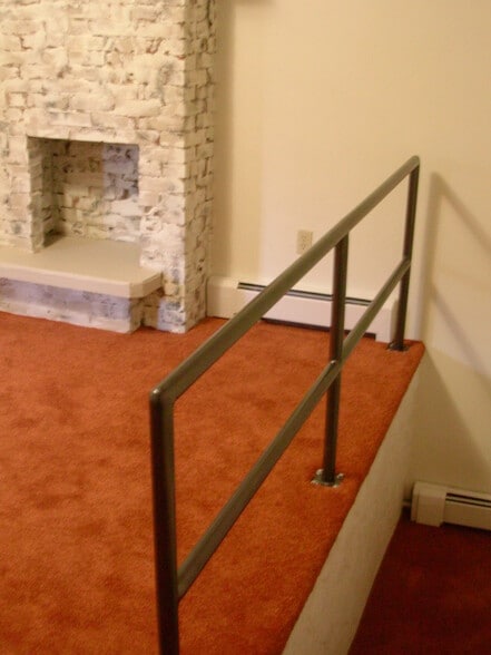 Building Photo - 749 S Millvale Ave