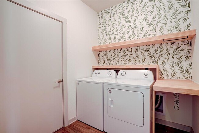 Building Photo - 280 Tequilana Pass