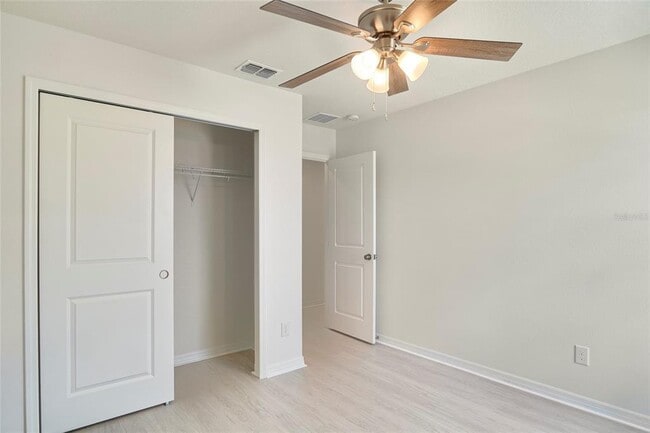 Building Photo - 3936 Fescue St
