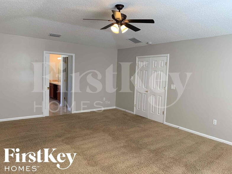Building Photo - 2831 Harvest Moon Dr