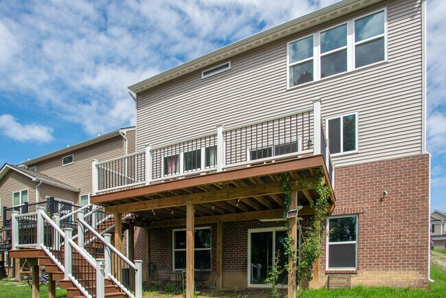 Building Photo - 2825 Dillon Dr