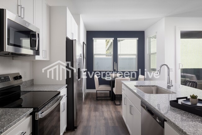 Building Photo - 9117 N 181st Ave