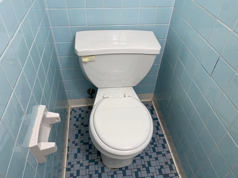 Building Photo - 135 Ayers Dr