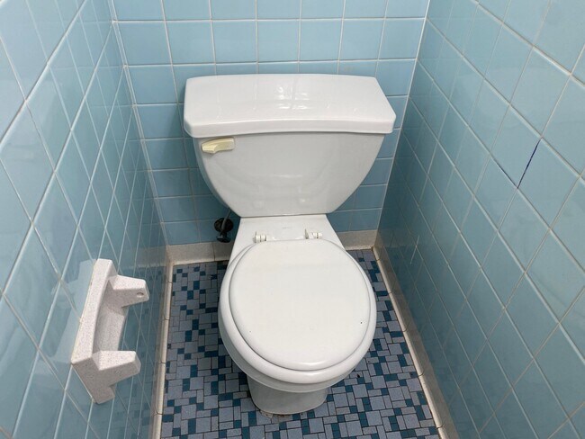 Building Photo - 135 Ayers Dr