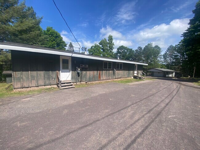 Building Photo - 47596 Waylene Rd