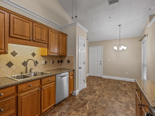 Building Photo - 163 Sugar Plum Dr