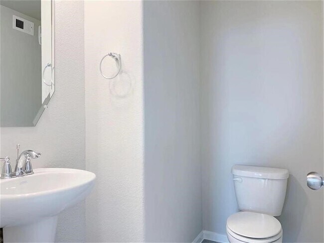 Building Photo - 3047 Forest Creek Dr