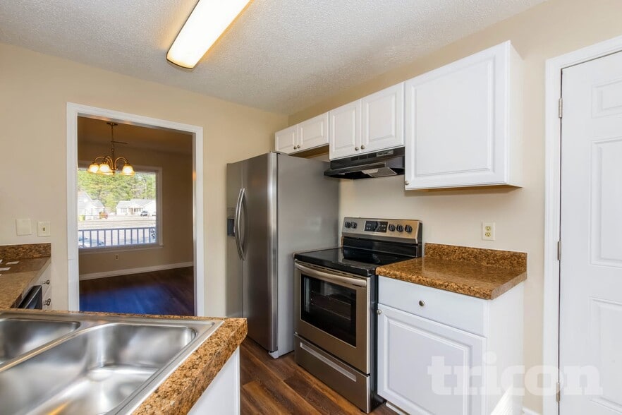 Building Photo - 5 Seton Hall Ct