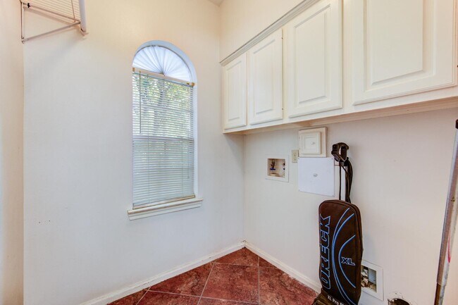 Building Photo - 1107 Magnolia Woods Ct