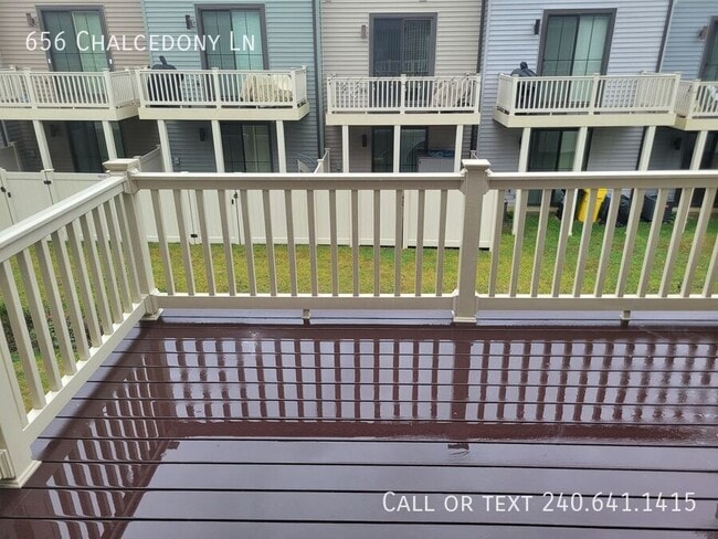 Building Photo - 656 Chalcedony Ln