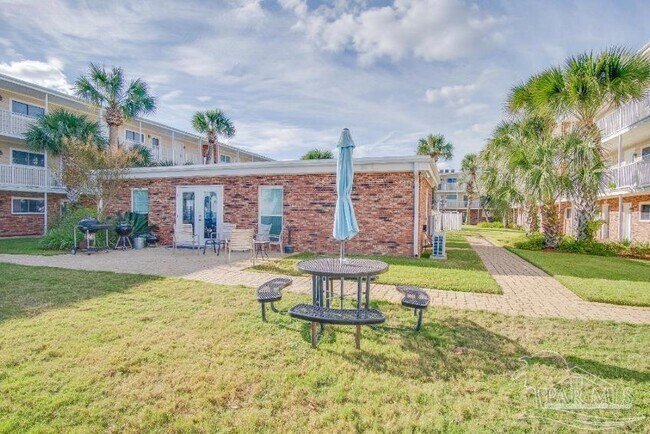 Building Photo - 710 Scenic Hwy