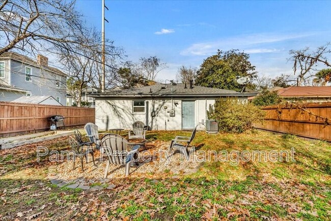 Building Photo - 511 E 32nd St