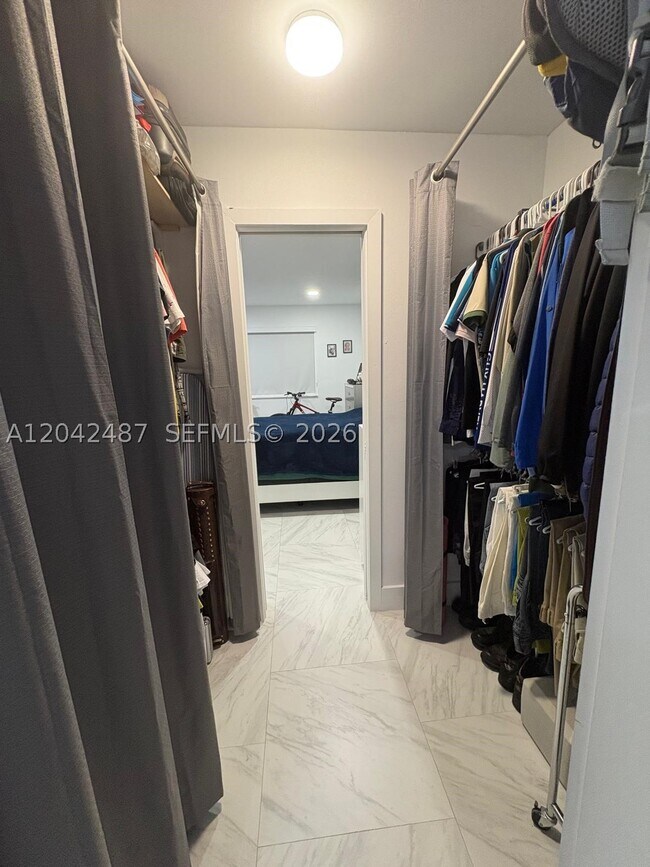 Building Photo - 15560 SW 80th St