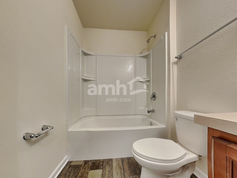 Building Photo - 95038 Cheswick Oaks Dr