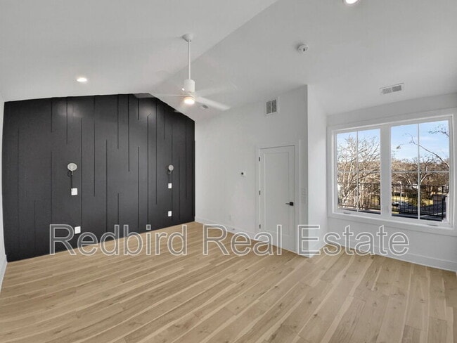 Building Photo - 2048 McKinley St