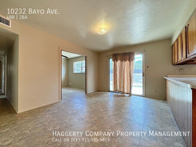 Building Photo - 10232 Bayo Ave
