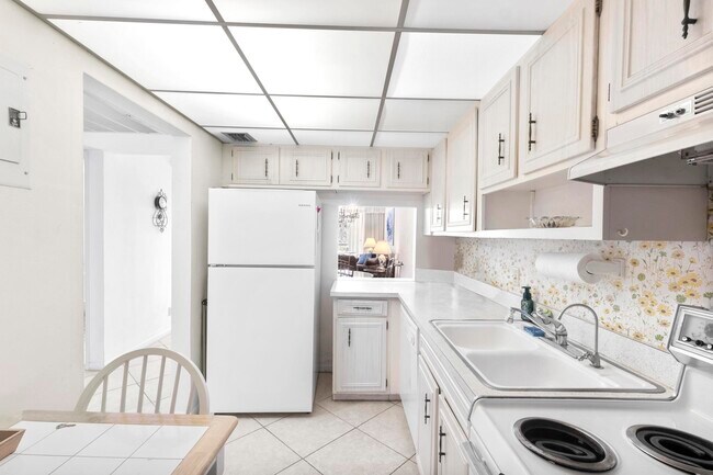 Building Photo - 4500 N Federal Hwy