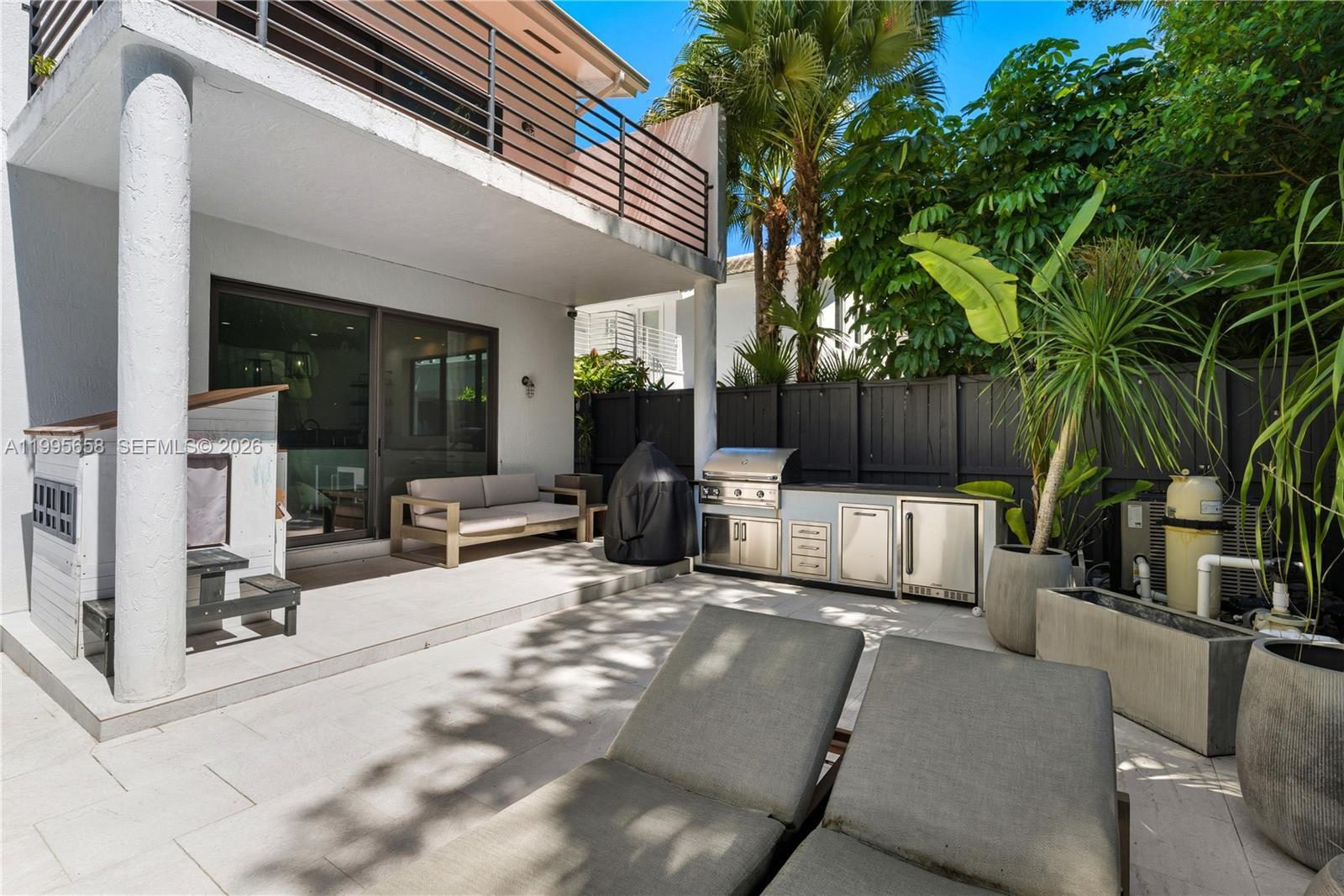 Building Photo - 3782 El Prado Blvd