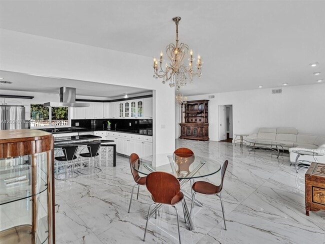 Building Photo - 12904 Banyan Rd